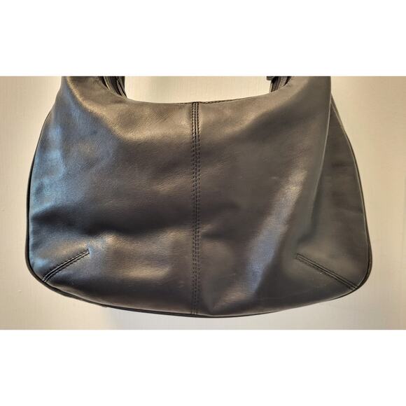 Etienne Aigner Black Shoulder Handbag with Front Pocket Design 80s - Picture 14 of 16